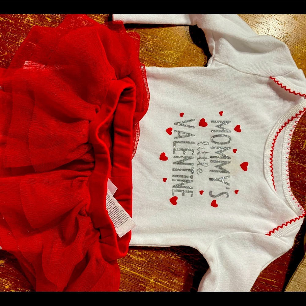Valentine infant girls outfit ADORABLE!! New